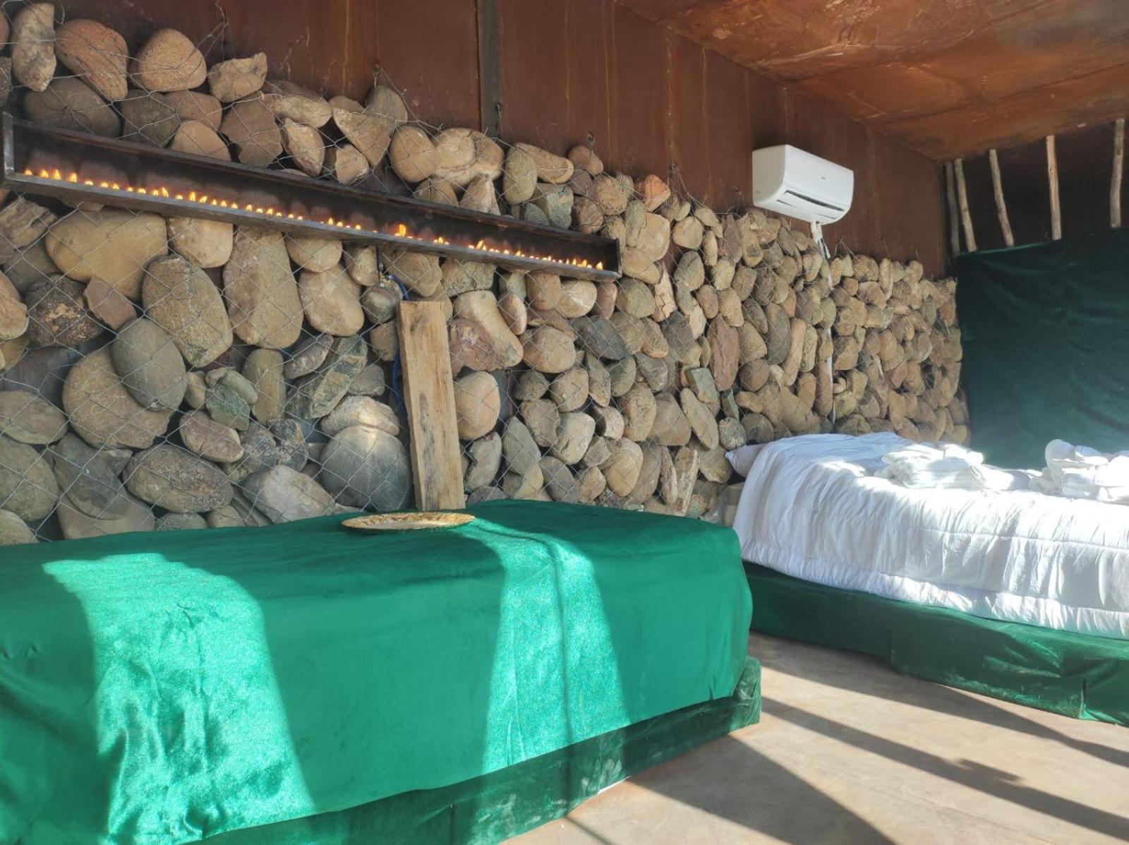 Revolution Stone Cliff Eco Resort Agafay Eksteriør billede